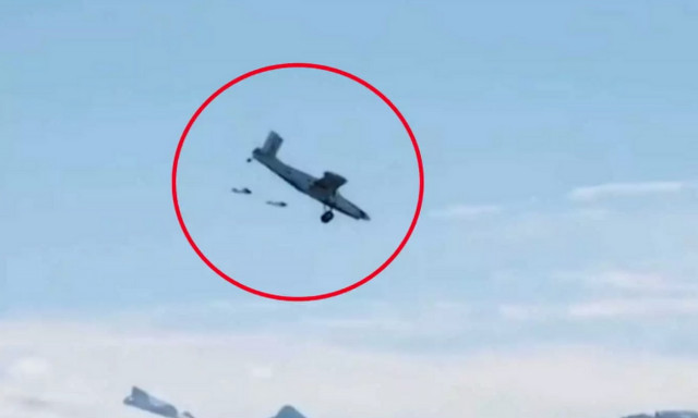 Συγκλονιστικό: Πήδηξαν μέσα σε αεροπλάνο, ενώ βρισκόταν στον αέρα