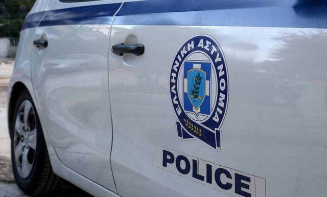 Σοκ στο Κερατσίνι: Συνελήφθη άνδρας με δεκάδες βίντεο κάτω από φούστες γυναικών