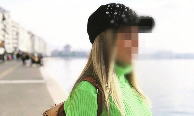 Επίθεση-βιτριόλι: Τα πρώτα λόγια του θύματος, οι ανατριχιαστικές μαρτυρίες και η γυναίκα με τη μάσκα