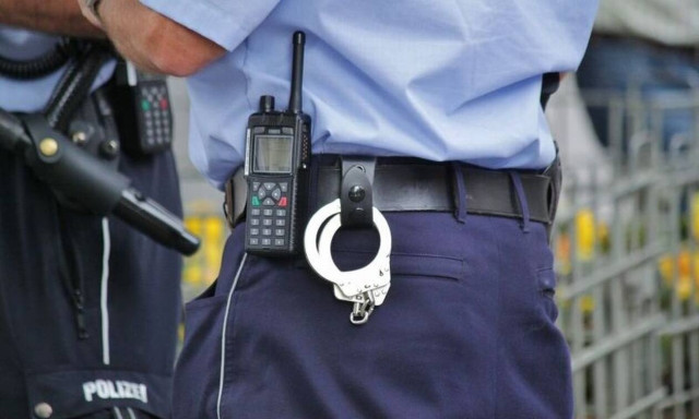 Σάλος: Αστυνομικός έκλεψε από την καντίνα και τον έδιωξαν από το σώμα