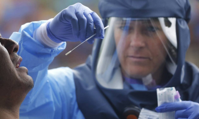 Κορονοϊός: Οι ΗΠΑ εξασφάλισαν 300 εκατομμύρια δόσεις εμβολίων 