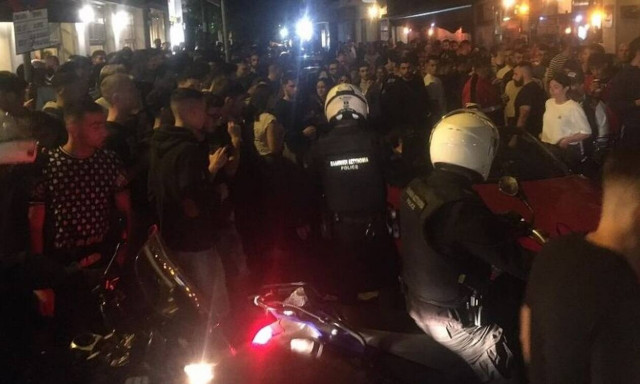Θεσσαλονίκη: Ένταση και ξύλο σε πάρτι με take away ποτά - Επέμβαση της Αστυνομίας (pics&vid)