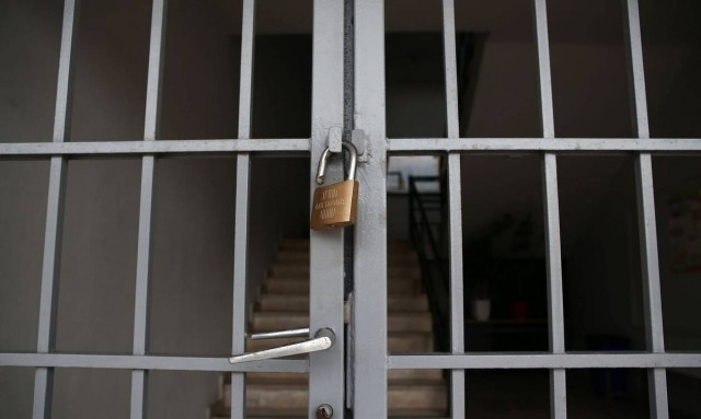 Άνοιγμα Δημοτικών Σχολείων: Γιατί είναι ορατός ο «εφιάλτης» ενός δεύτερου κύματος της πανδημίας; 