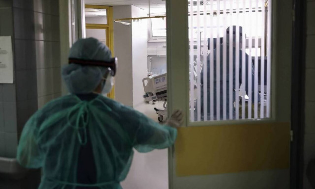 Κορονοϊός: Το πρώτο περιστατικό θυρεοειδίτιδας μετά από λοίμωξη COVID-19