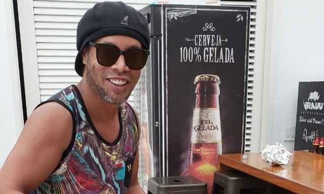 Η πρώτη ανάρτηση του Ροναλντίνιο μετά τη φυλακή (vid)