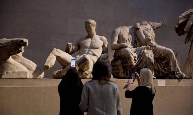 Μενδώνη προς βρετανικό μουσείο: «Επιστρέψτε τα γλυπτά του Παρθενώνα, είναι προϊόν κλοπής»