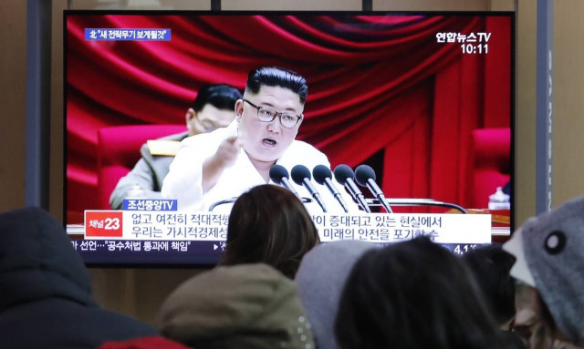 Κιμ Γιονγκ Ουν: Τελικά ζει! Η πρώτη εμφάνιση μετά από απουσία τριών εβδομάδων