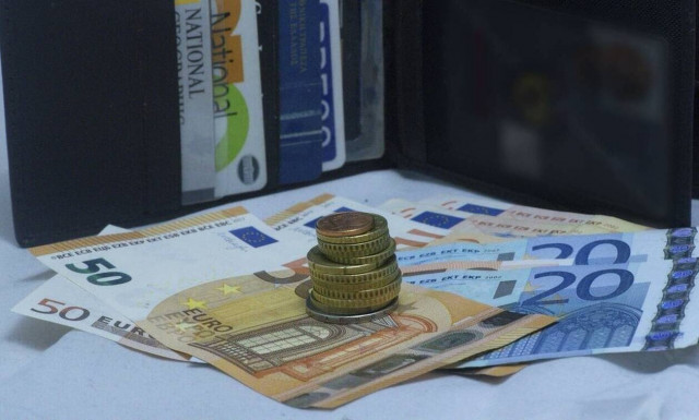 Συντάξεις Ιουνίου 2020: Ξεκίνησαν οι πληρωμές - Ποιοι θα πληρωθούν τη Δευτέρα (25/5)