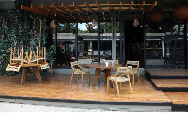 Νέο restart στη ζωή μας: Όλες οι αλλαγές σε εστίαση και μετακινήσεις με πλοία και αεροπλάνα