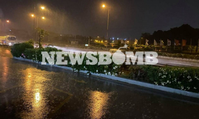 Καιρός: Ισχυρή καταιγίδα σάρωσε την Αττική - Πού θα είναι έντονα τα φαινόμενα τις επόμενες ώρες