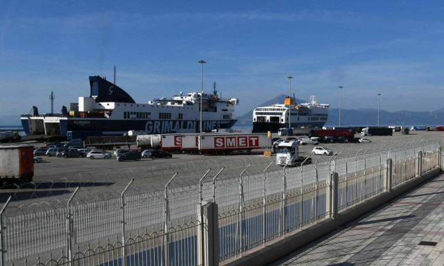 Άρση μέτρων – Μετακινήσεις: Αγωνία για τον τουρισμό - Οι ακτοπλοίκές γραμμές που προβληματίζουν