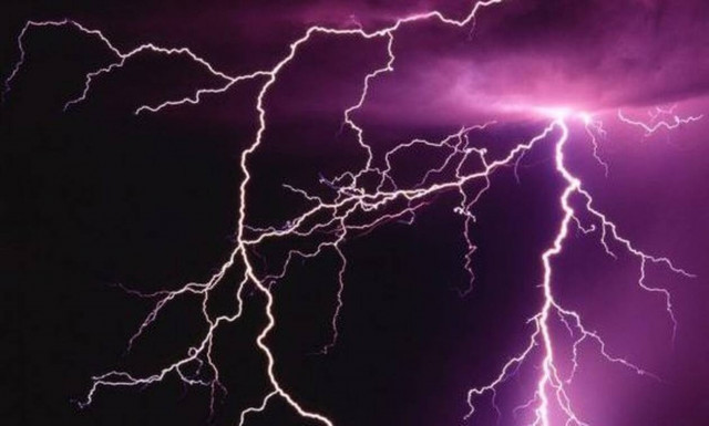 Σκόπελος: Το Αστεροσκοπείο κατέγραψε τον φονικό κεραυνό