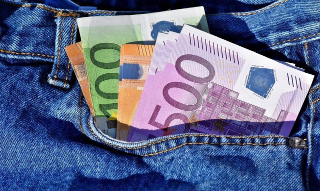 ΟΠΕΚΑ - Επιδόματα: Πότε θα δουν τα χρήματα οι δικαιούχοι στους λογαριασμούς τους