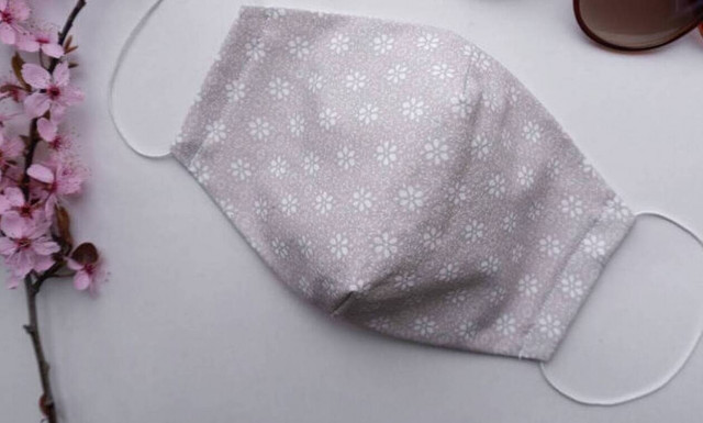 Αηδιαστικό: Δεν είχε μάσκα μαζί της - Δείτε τι έκανε για να την εξυπηρετήσουν