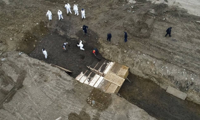 Κορονοϊός: Θρήνος στις ΗΠΑ - Ξεπέρασαν τους 100.000 οι νεκροί από COVID-19