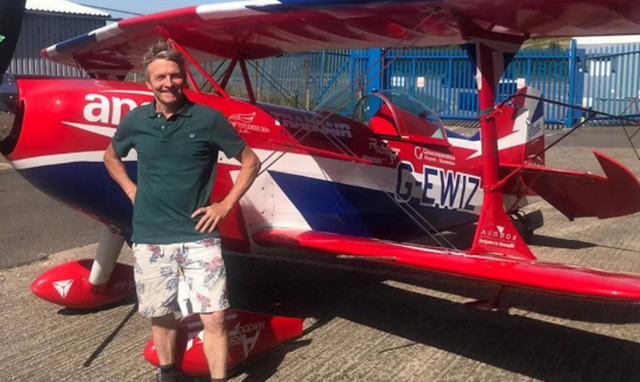 Κορονοϊός: Το μήνυμα στον ουρανό που τους μάγεψε (pics)