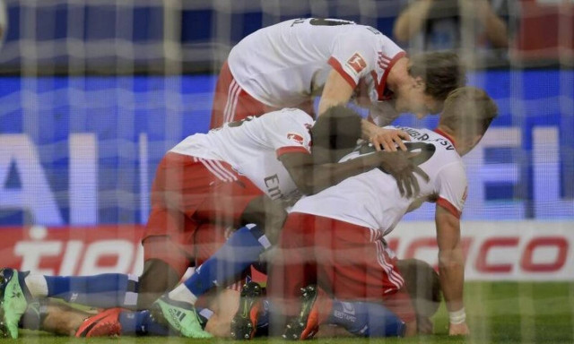 Ντέρμπι για μια θέση στην Bundesliga