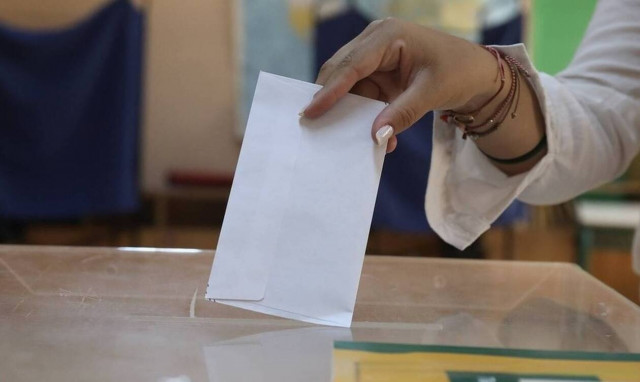 Νέα δημοσκόπηση: Αυτή είναι η διαφορά ΝΔ - ΣΥΡΙΖΑ - Πώς «βλέπουν» οι πολίτες τις πρόωρες εκλογές