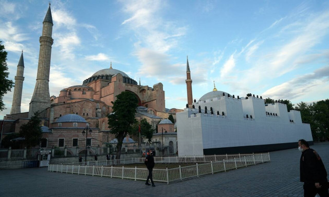 Αγιά Σοφιά: Προκλητική όσο ποτέ η Τουρκία - Η Ελλάδα να απαλλαγεί από τα ιστορικά της κόμπλεξ