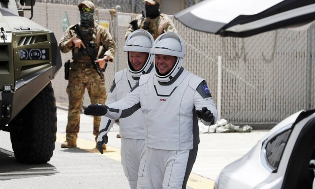 SpaceX: Δείτε live την εκτόξευση της ιστορικής επανδρωμένης αποστολής στο Διάστημα