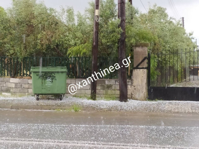 Ξάνθη: «Ντύθηκε» στα λευκά από το... χαλάζι - Εμφανίστηκαν τεράστιοι υδροστρόβιλοι (video)