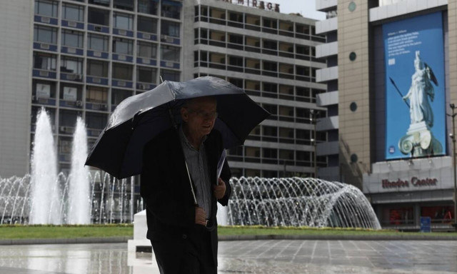 Ο παράδοξος καιρός του Μαΐου: Μετά τα 40άρια, οι χαμηλότερες θερμοκρασίες της τελευταίας 10ετίας