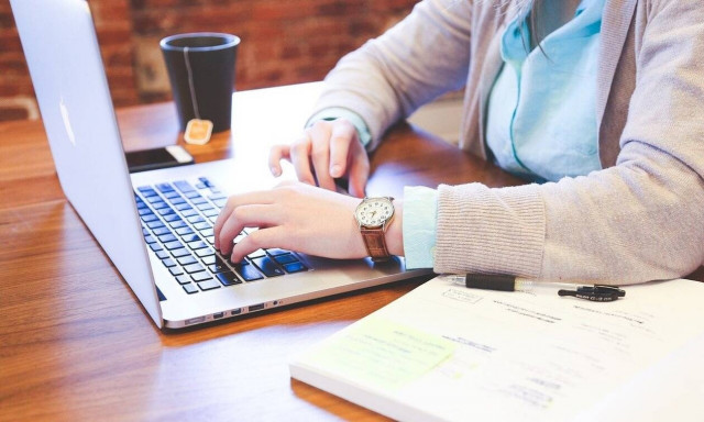 Τηλεργασία: Παράταση στην εξ αποστάσεως εργασία - Τι προβλέπει η ΚΥΑ