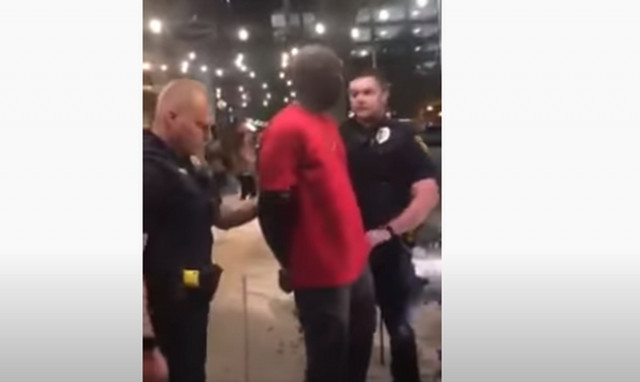 Η ψευδής ιστορία σύλληψης πράκτορα του FBI