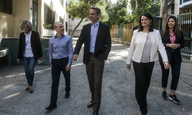 H επική αντίδραση μαθητή όταν είδε τον Μητσοτάκη στο σχολείο του που έγινε viral (vid)