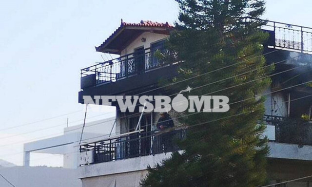 Τραγωδία στη Βούλα - Καρέ-καρέ η στιγμή που ξέσπασε η φωτιά (vid)