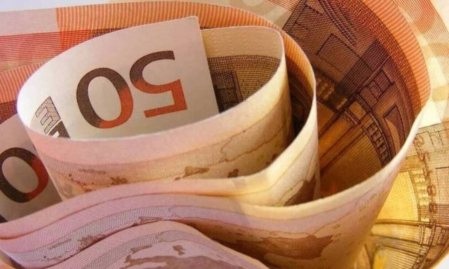 Επίδομα 534 ευρώ: Ποιοι είναι οι δικαιούχοι - Πώς και πότε θα το λάβουν