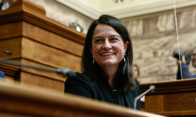 Πανελλήνιες - Κεραμέως: Σκέψεις να μπορούν τα ΑΕΙ να ορίζουν βαθμό εισαγωγής