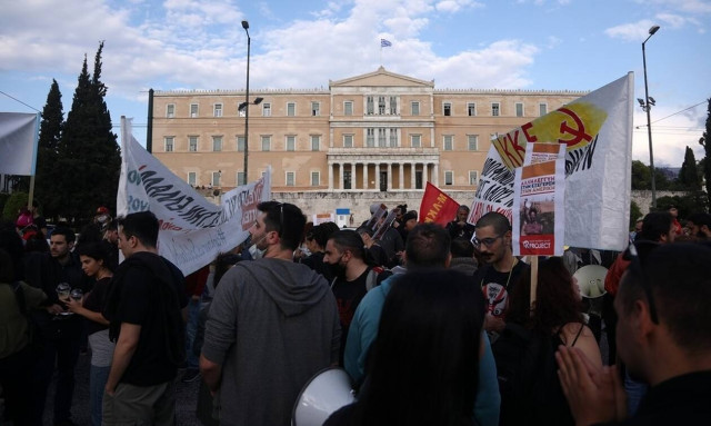 Μεγάλη πορεία στο κέντρο της Αθήνας για τη δολοφονία του Τζορτζ Φλόιντ