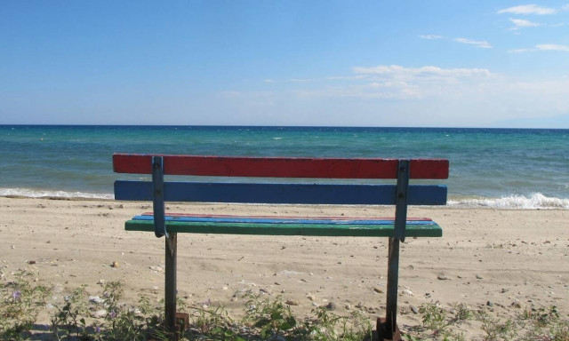 Καιρός: Το καλοκαίρι επιστρέφει - Ηλιόλουστη η Πέμπτη με άνοδο της θερμοκρασίας (pics+vid)