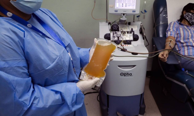 Κορονοϊός: Χορήγηση πλάσματος σε ασθενείς - Τι έδειξε η κλινική μελέτη