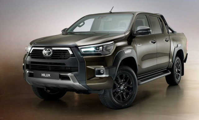 Το ανανεωμένο Toyota Hilux έχει νέο κινητήρα diesel 2.800 κυβικών και 204 ίππων