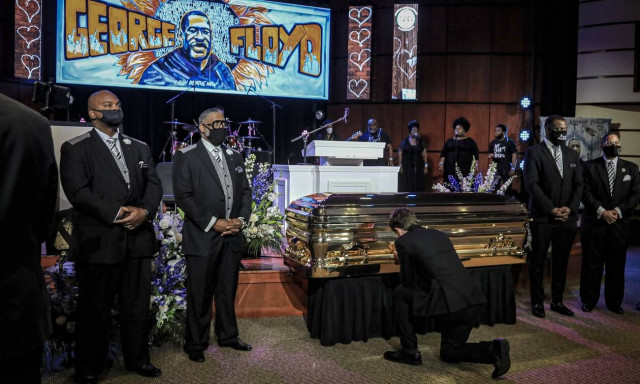 Τζορτζ Φλόιντ-«Άλλαξες τον κόσμο»: Η συγκινητική τελετή και οι διαδηλώσεις