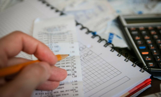 Φόρος εισοδήματος: Σε οκτώ μηνιαίες δόσεις θα πληρωθεί φέτος