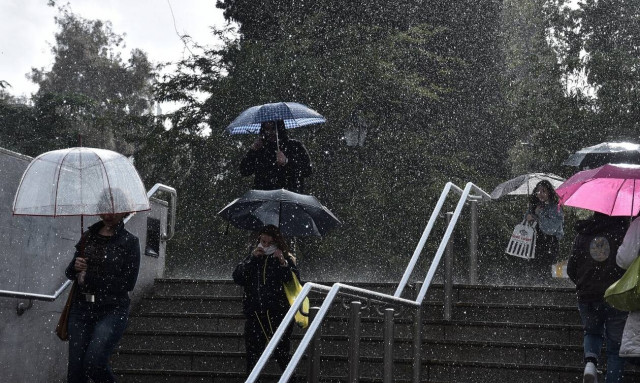 Επιδείνωση του καιρού με ισχυρές βροχές και καταιγίδες - Πότε θα βελτιωθεί