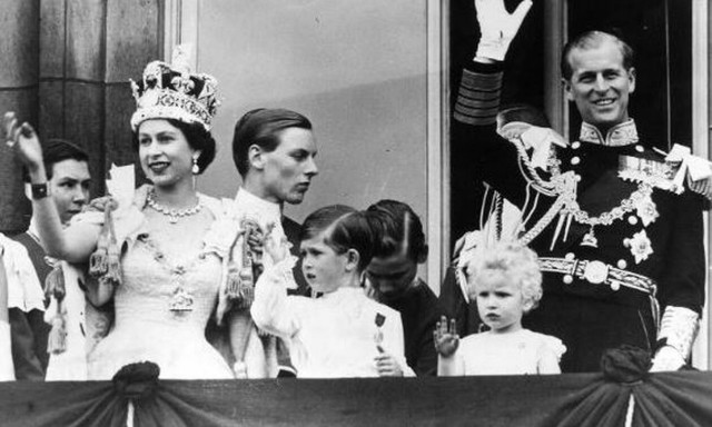 Το μυστικό της βασίλισσας Ελισάβετ αποκαλύφθηκε (pics)