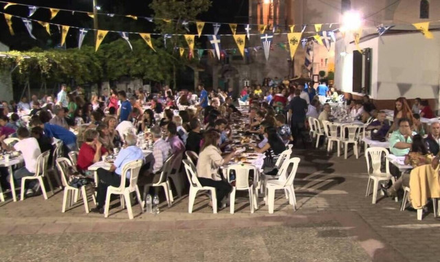 Παπαθανάσης: Χορός στα πανηγύρια, αλλά… με αποστάσεις (βίντεο)