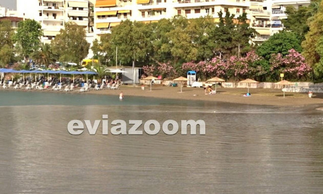 Χαλκίδα: Έπαθαν σοκ οι λουόμενοι –  Γνωστή παραλία έγινε «βούρκος»