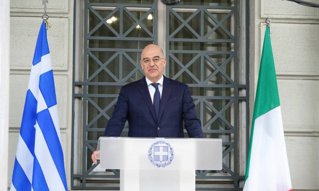 Κρίσιμη συνάντηση Δένδια - Ντι Μάιο: Ο καθορισμός ΑΟΖ και το «αγκάθι»