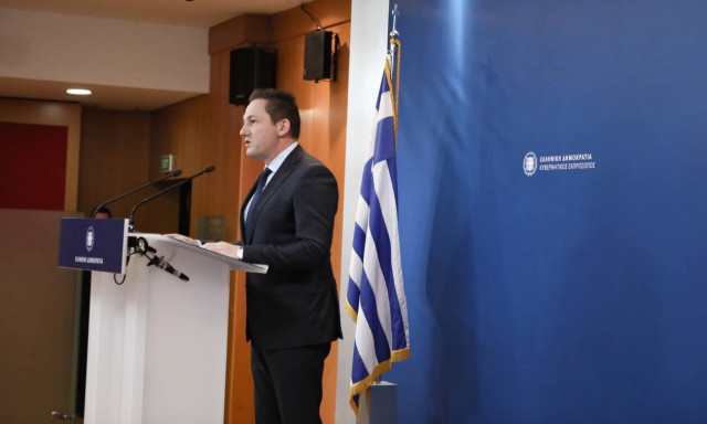 Κορονοϊός - Πέτσας: Θα προχωρήσουμε σε τοπικά lockdown αν διαπιστωθεί έξαρση