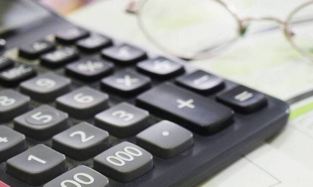 ΑΑΔΕ: Σε ποιους θα επιστρέψει λεφτά - Δυνατότητα συμψηφισμού ΦΠΑ με άλλους φόρους 