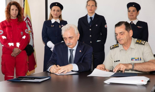 Ελληνικός Ερυθρός Σταυρός: Επέκταση της συνεργασίας με το Γενικό Επιτελείο Στρατού 