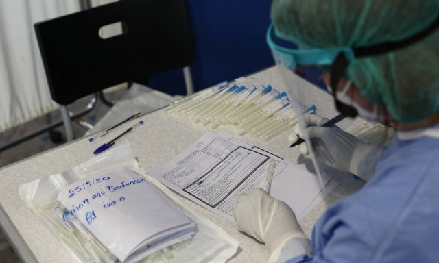 Κορονοϊός-Αύξηση κρουσμάτων: «Όπου δεν πίπτει λόγος πίπτει ράβδος»