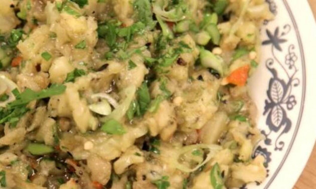 Άκης Πετρετζίκης: Η πιο εύκολη και νόστιμη μελιτζανοσαλάτα