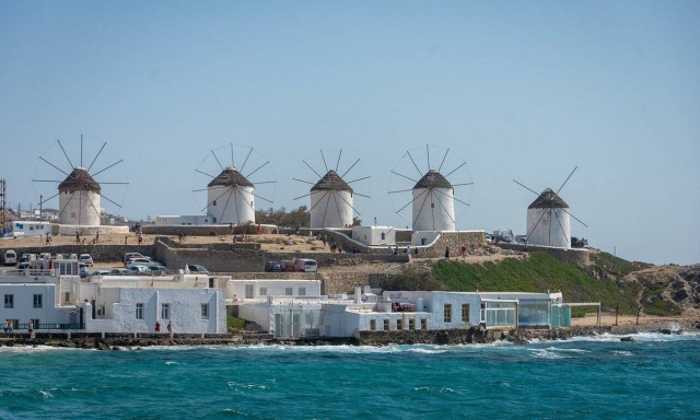 Μύκονος - Επιχειρηματίες: Θα συνεργαστούμε με την κυβέρνηση