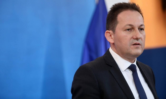 Πέτσας: Δεν θα επανέλθει η καθημερινή δια ζώσης ενημέρωση Τσιόδρα-Χαρδαλιά